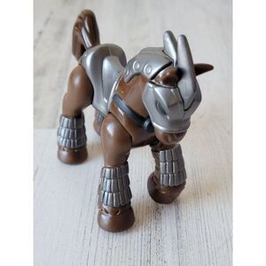 Fisher-Price 2011 armored stallion horse toy figure doll accessory